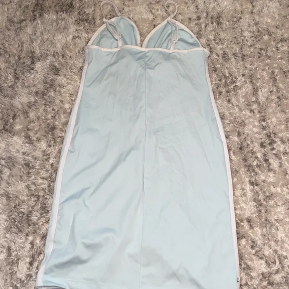 Adidas dress - Picture 3 of 3